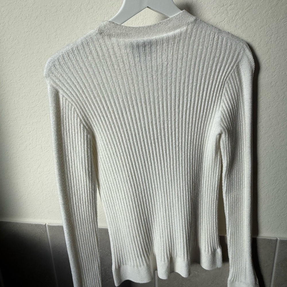Chanel white pearl logo long sleeve pullover - Picture 4 of 9